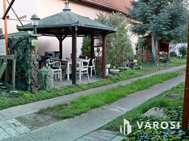 3 szobás családi ház Gyula kedvelt városrészén