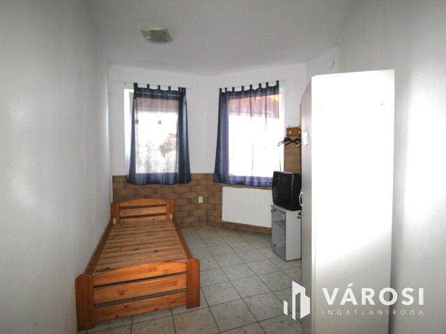 Családi ház vagy vállalkozás telephelye Sárváron