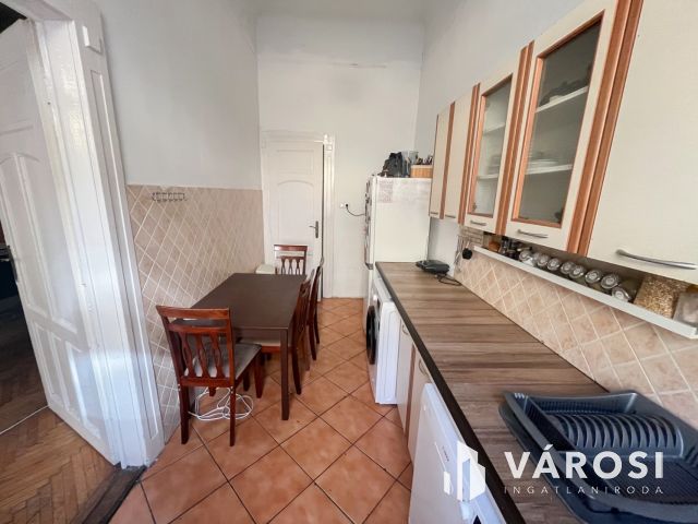 A Városliget szomszédságában állatbarát lakás!